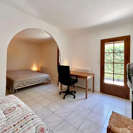 Maison 12 Personnes Max Proche Et Parkings Gratuits *