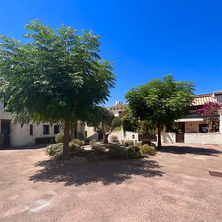 Maison 12 Personnes Max Proche Et Parkings Gratuits