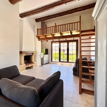Holiday home Maison 12 Personnes Max Proche Et Parkings Gratuits